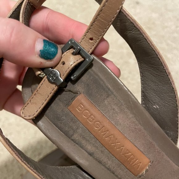 BCBGMaxAzria Taupe Leather Platform Aztec Print Heels - Size 8B - Picture 3 of 6